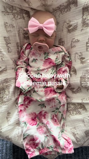 Callie is a preemie baby and she can use a preemie pacifier.#reborn #rebornbaby #reborndoll #fakebaby #siliconebaby