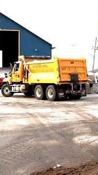 The pun-filled names of Syracuse's new plows❄️& Ft. Ontario could soon be a national historic park.