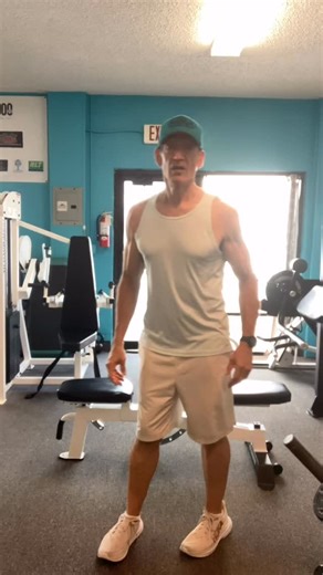 How to properly perform an abdominal crunch. #crunch | Maxwell's Fitness Programs | Facebook