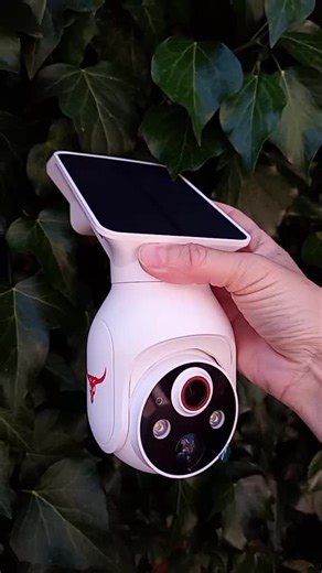 Sistema de vigilancia por Wi‑Fi de 2,4 GHz para exteriores: cámara solar continua con batería. Tecnología avanzada de detección de personas con función de visión nocturna a color. Diseño resistente a la intemperie con protección IP #comprasonline #achat #kaufen #compraresuTikTok #tiktokshopireland