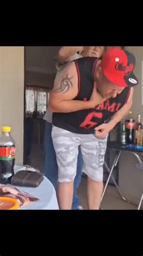 Drunk South Africans 🇿🇦🍺 on Instagram: "🤣🤣 #southafricans #afrikaans #reelsviral #proudlysouthafrican #reelsvideo"