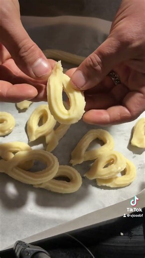Cómo hacer churros caseros en 1 minuto 🥨