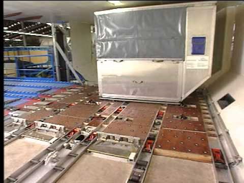 AIRCRAFT | A330/A340 Single LD3 Container in Bulk Loading and Unloading Operation