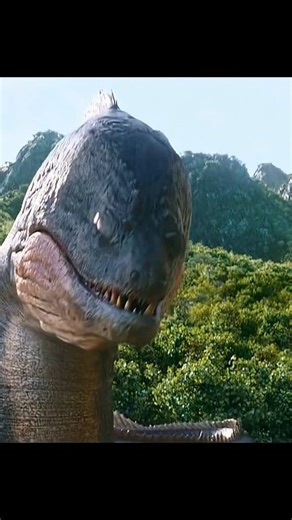 Island Monster Attack & Boat Escape | Nautilus Nautilus Episode 4, the crew stumbles upon a terrifying deep-sea creature after landing on a remote island. 🌴 While exploring the island’s mysterious coastline, the group suddenly hears a deafening roar echoing from the jungle. Out of nowhere, a monstrous deep-sea creature charges toward them its massive tentacles flailing and eyes glowing in the shadows. Caught off guard, the crew breaks into a desperate sprint toward the dock. As the creature cra