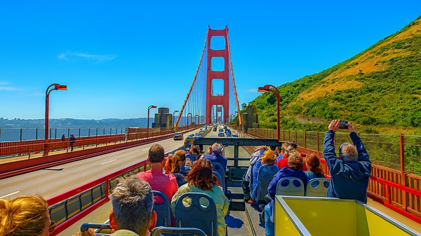 San Francisco Open-Top Sightseeing – Golden Gate Bridge & City Highlights (4K)