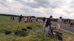 35K views · 837 reactions | Crazy Low Pass! F-16 | War Mechanics | Facebook