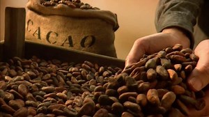 Ghirardelli Squares TV Spot, 'Discover the Heart'