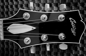 My ongoing guitar journey… I review my new Collings I-35 Deluxe Semi-hollow bodied electric…