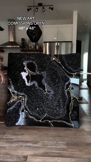 Comission open, geode resin art. #resin #art #interiordecor