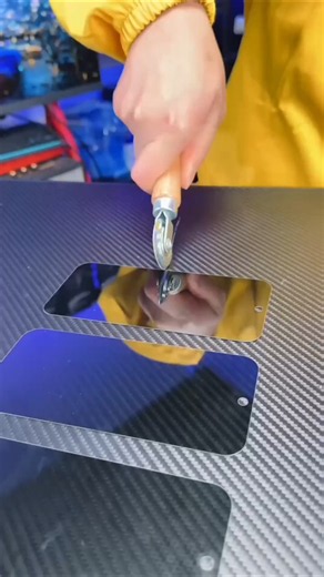 360° Privacy Screen Protector 😎 | Easy Dust-Free Installation & Full Protection! #shortsfeed