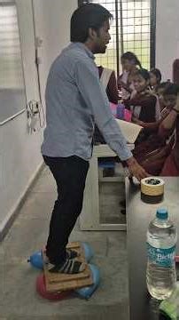 Area बढ़ाओ, Pressure घटाओ! 😱 Balloon Experiment | Science Demo Class 11th physics #science #class10