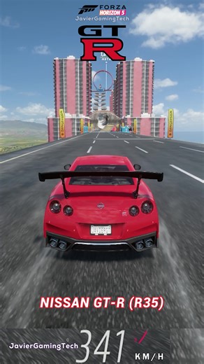 Explore the 2017 Nissan GT-R (R35) in Forza Horizon 5