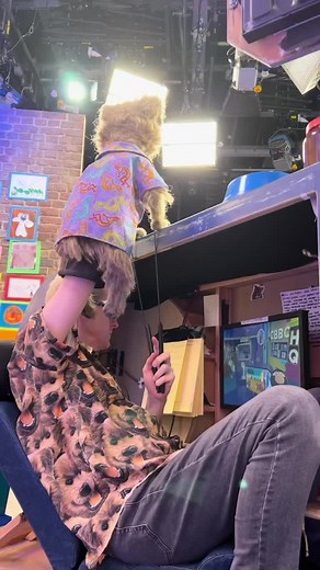 Behind the Scenes Fun at CBBC with Hacker T.Dog and Evie Pickerill