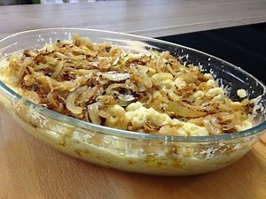 Käsespätzle ( Kaasspatzln ) von der Freundin gemacht