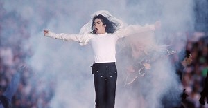 College team make history with performance of ‘Smooth Criminal’