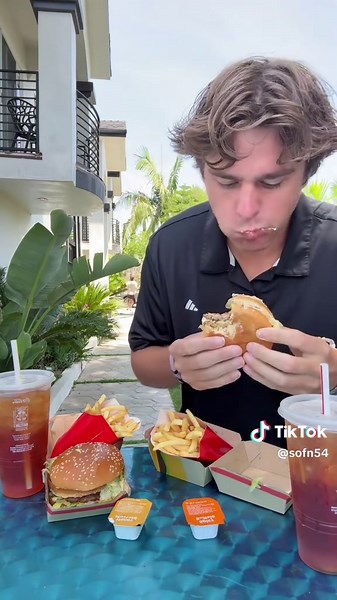 Viral Pizza Eating Challenge: Rock Paper Scissors Meal Race