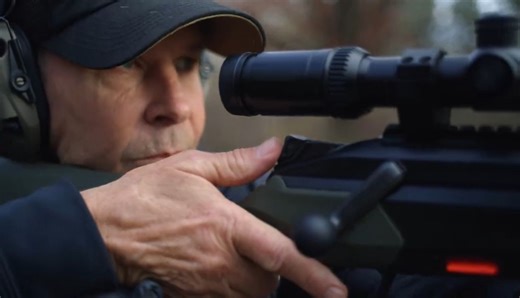 贝雷塔BRX1直拉式栓动步枪