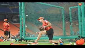 22K views · 1K reactions | Flexing muscles 欄 sharpening reflexes  Watch as our fielding coach Ryan Cook takes us through his dynamic drills  | SunRisers Hyderabad | Facebook