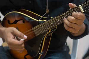 How to Learn Mandolin at Home by Yourself? 5 Methods to Self-Taught Mandolin - CMUSE