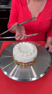 Genius cake hack! 🍰 #hacks | Vegas Mischief Makers