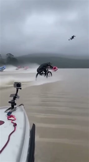 Epic Boat Race High Speed Action and Unexpected Twists!