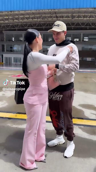 Luisa Fernanda Pulgarin Velasquez - Colombian Influencer Spotlight