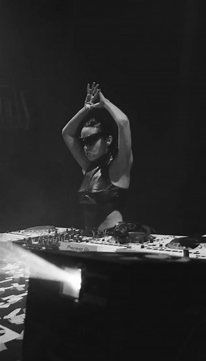 14K views · 489 reactions | Hypnotized | Mari Ferrari | Facebook