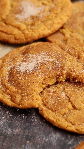 Pumpkin Snickerdoodles! 🎃 Maybe the easiest pumpkin cookie recipe ever. It’s a melt and mix recipe and there’s not even an egg! It’s the perfect way to use up that bit of leftover canned pumpkin and they are so pretty with these cinnamon sugar cracks on top. The texture is divine - ultra chewy and bendy. The recipe is up on the website. Link in bio. https://scientificallysweet.com/pumpkin-snickerdoodles/ #pumpkincookies #snickerdoodles #pumpkinsnickerdoodles | Scientifically Sweet