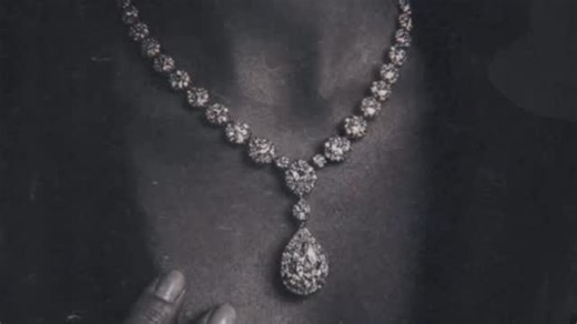 SOMONG on Instagram: "“Unspoken Words” #Unspoken #JaRule #SmokeAndSoul #RnBHype #HipHop #NewMusicAlert #PreSaveNow #comingsoon #newsong #somong #soul #rnb #snippet #teaser #music #newmusic"