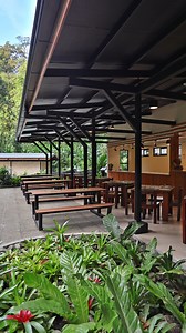 ¡Vive un día perfecto en Choyín Río Termal! 🌿💦 Disfruta de aguas termales 100% naturales, buffet costarricense, lockers, baños limpios, parqueo gratuito, renta de toallas y un bar con bocas a precio accesible, tenemos todo lo que necesitas para un día de relajación y diversión. Experience a perfect day at Choyín Río Termal! 🌿💦 Enjoy 100% natural hot springs, a Costa Rican buffet, lockers, clean bathrooms, free parking, towel rentals, and a bar with affordable snacks, we have everything you n