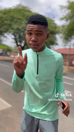 Discover the Lekompo Balcony Dance Challenge