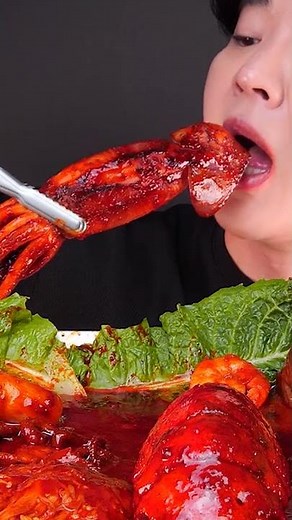 Mukbang ASMR #Shorts :) Spicy Seafood Boil Squid, Octopus Lobster Tail
