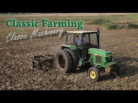 John Deere 2040 hard at it cultivating making her smoke... From the Classic Farming DVDs.