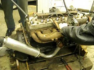 1935 Chrysler Straight 8 flathead running for first time in 42 years part 3