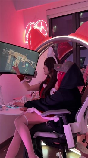 去年向圣诞老人许的愿成真了#cartoonYu #圣诞节