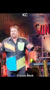 KC and the Sunshine Band - Keep It Comin' Love - Live em 15/03/2024 👍🤘🤟✌️🎸🎶🎵 #kcandthesunshineband #harrywaynecasey #rythmandblues #discomusic #funkmusic #blueeyedsoul #popmusic #rockmusic #rocknroll #rockandroll #classicrock | Classic Rock - Curiosidades e Clássicos do Rock