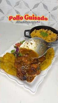 Pollo guisado (stew chicken) Dominican style 🇩🇴 #dominicanfood