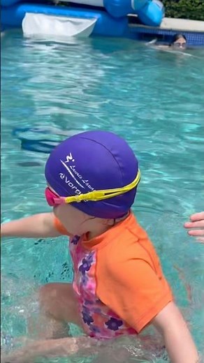 Fall in and swim back to the pool edge #swim #swimming #learntoswim #pool #toddlers