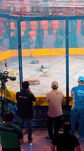 9.2K views · 49 reactions | ¡La Batalla de Robots Recarga2 arrancó con todo! 烙⚡ Los primeros enfrentamientos ya nos dejaron al borde del asiento con increíbles maniobras y estrategias. ¡Esto apenas comienza, no te lo pierdas!  #BatallaDeRobotsGTO @educaciongto | Gobierno de la Gente | Facebook