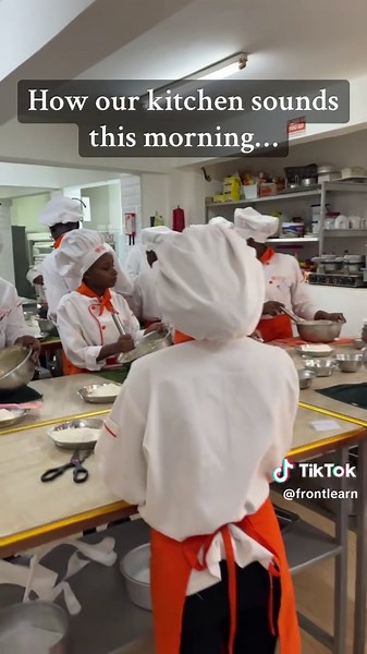 How to Bake a Marble Cake at Home