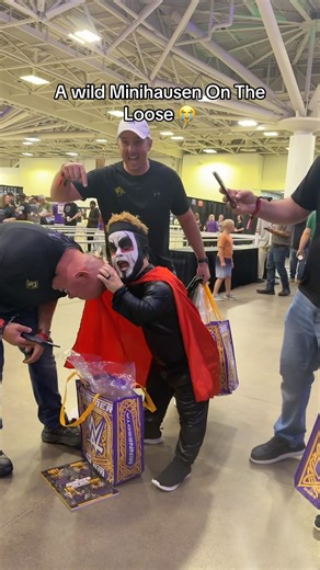 Minihausen Takes Over the WWE Superstore! 😂 | Funniest SummerSlam Fan Moment!