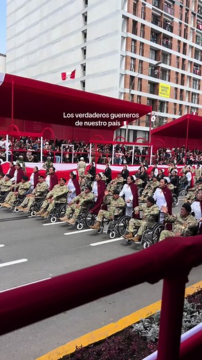 veteranos con huellas de guerra 🥺🇵🇪#paradamilitar #fiestaspatrias #veterano #28dejulio #peru🇵🇪 #perú