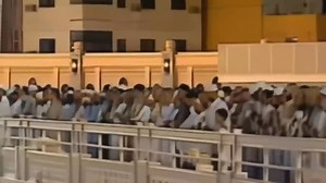 A calm and inspiring recitation of the Quran by Sheikh Shuraim | Everlight Quran