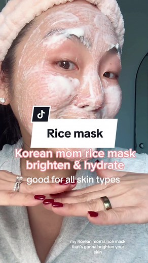 Hydrating and Brightening Rice Flour Face Mask for Glowing Skin