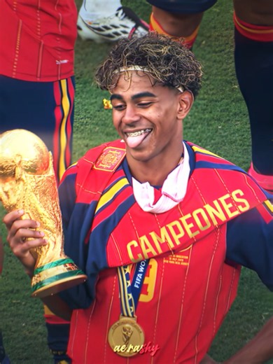Lamine Yamal x Freak Out 😍 #lamineyamal #yamal #spain #worldcup #football #footballedit #quality #smooth #viral #fyp Lamine Yamal vs Argentina - All clips owned by FIFA and UEFA No copyrights intended