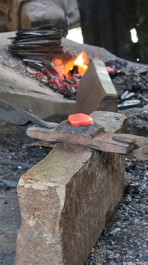 The Art of Traditional Forging🔨⚒️#blacksmith#craftsmanship#asmr#usa#metalworking