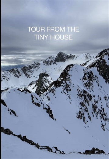 Backcountry Snowboarding in Montana: A Thrilling Adventure