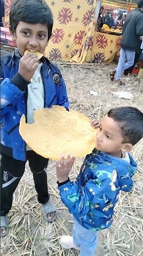 How big was the papor??#mela #wintermarket #viral #cutebaby #papor