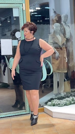 1.5K views · 3.9K reactions | Sobre la Fashion Show de anoche . #benditalocura #moda #modafeminina #modafashion #modamujer #antena3 | Bendita locura by luz duran | Facebook