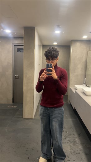 Aryan Mittal on Instagram: "Glow-up failed . . . . (2025, glowup reels, transition, everything is romantic) . . . . #2025glowup #indianreels #trendingindia #viralreelsindia #newyearvibes2025 #reelitfeelit #explorepageindia #2025trends #foryouindia #relatable #memesindia"